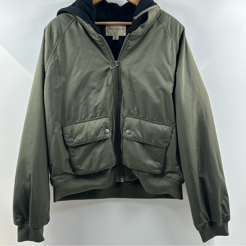 Aeropostale Women’s Green Bomber Windbreaker Jacket – Size L
